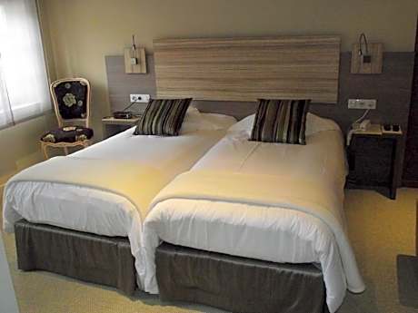 Superior Twin Room with disabled access