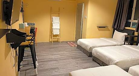 Loft Pals Urbanstay Lodge, Kapit