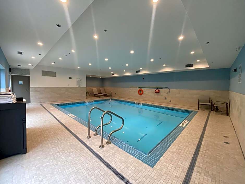 Holiday Inn Express And Suites Courtenay Comox By IHG