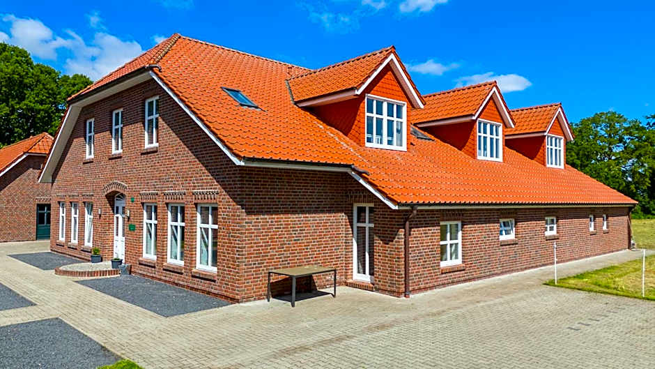 Natura Ferienhaus, Ferienwohnungen in Rhauderfehn , Komfort für Gäste & Firmen ,WLAN & Parkplatz