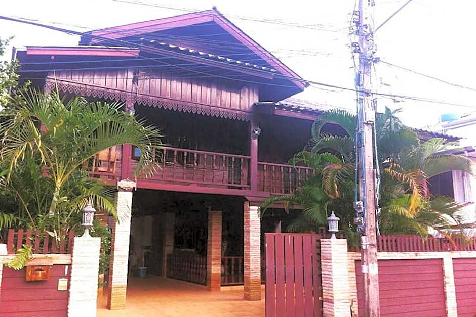 Huan Kawin Hostel & Photography Gallery