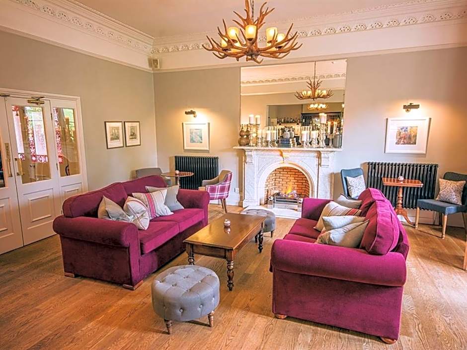 Eslington Manor