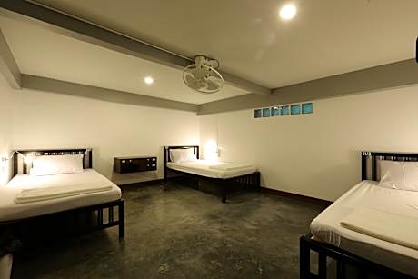 Triple - 3 Single Beds