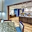 Hampton Inn & Suites Kittery-Portsmouth
