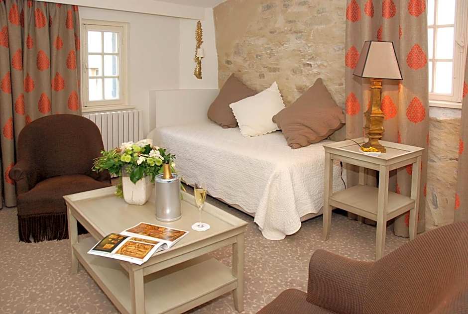 Hotel Le Donjon - Coeur de La Cite Medievale
