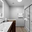 Holiday Inn Express & Suites Marinette By IHG