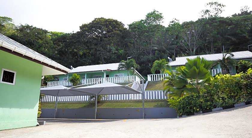 Surfers Beach Self Catering Chalets