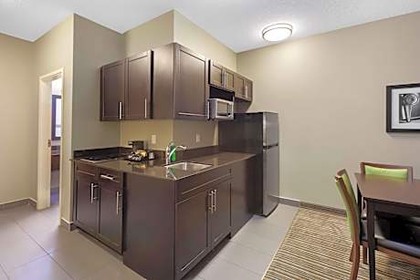 King Room with Kitchenette and Sofa-Bed - Non-Smoking