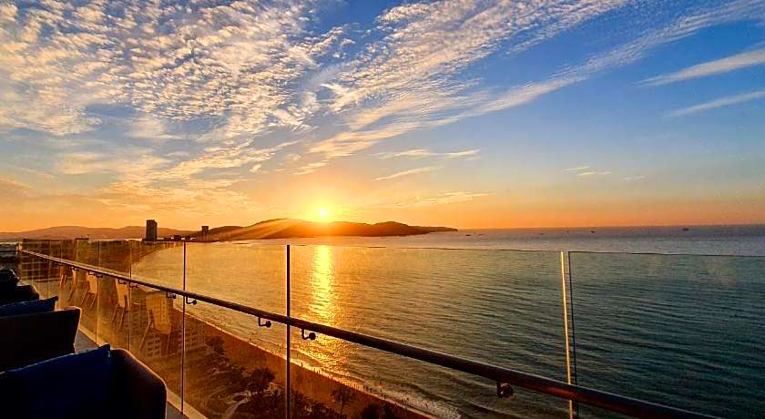 Anya Premier Beachfront Hotel Quy Nhon