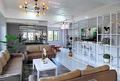 RedDoorz @ Pilgrims Hotel