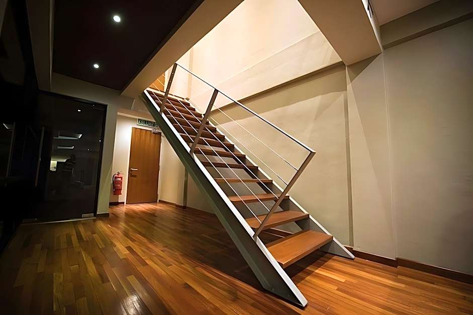 Riverside Boutique Hotel
