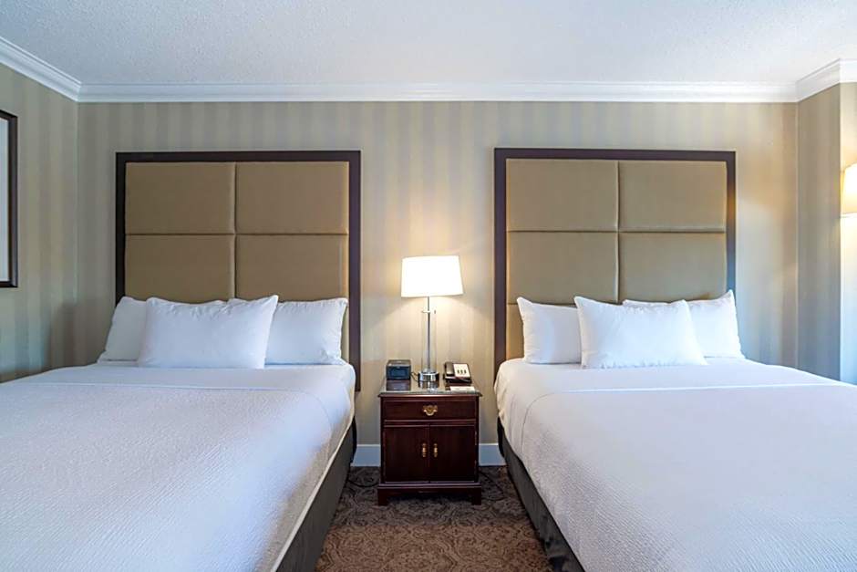 Sandman Signature Edmonton Downtown Hotel