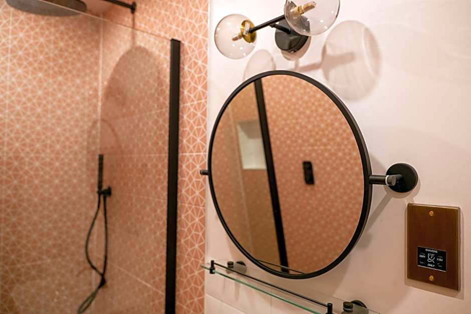 The Sheep and Penguin