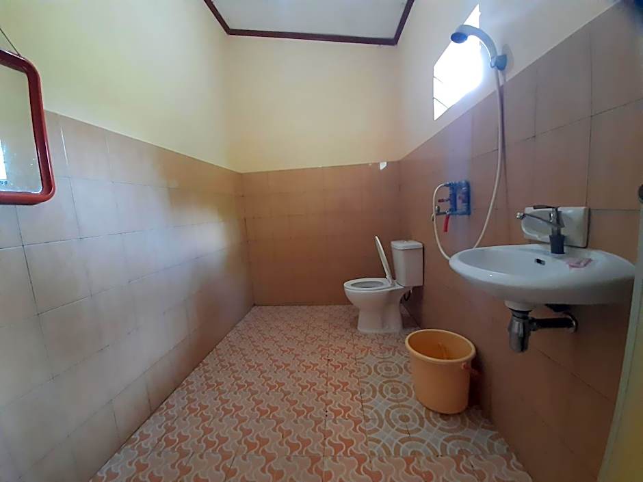 Hotel Anita Baturaden Mitra RedDoorz