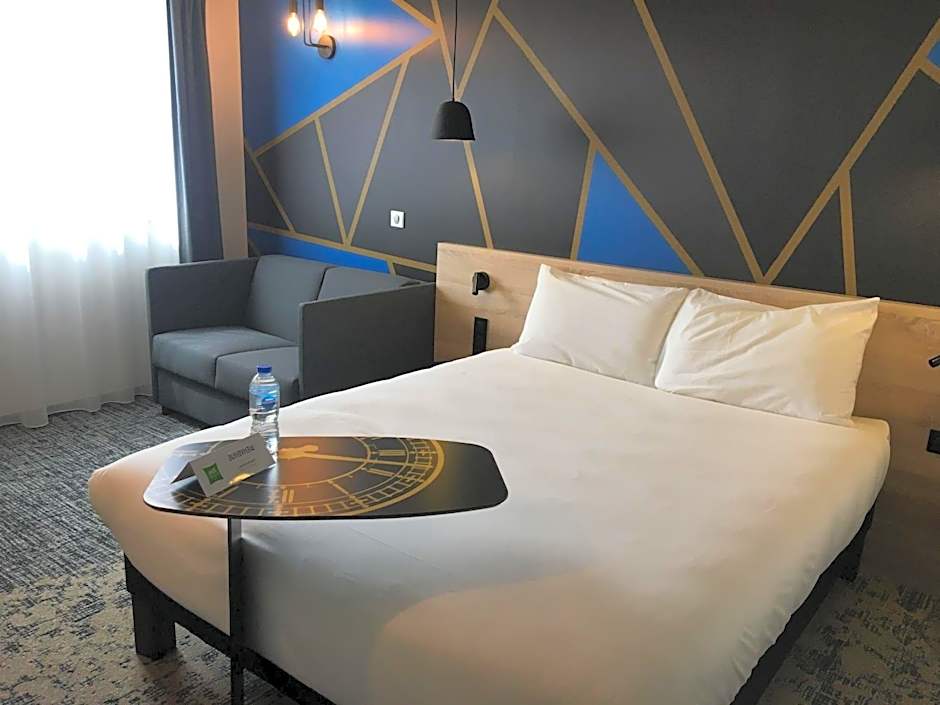 ibis Styles Valenciennes Petite Foret
