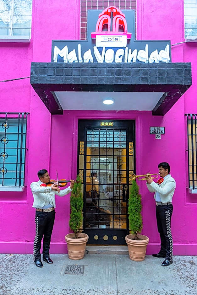 Mala Vecindad Beer Hotel