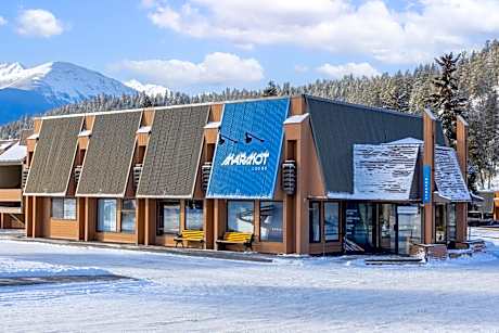 Marmot Lodge
