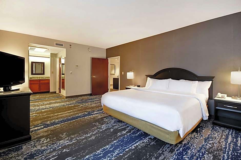 Embassy Suites By Hilton Charleston