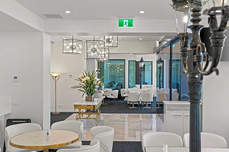 The Carrington Hotel