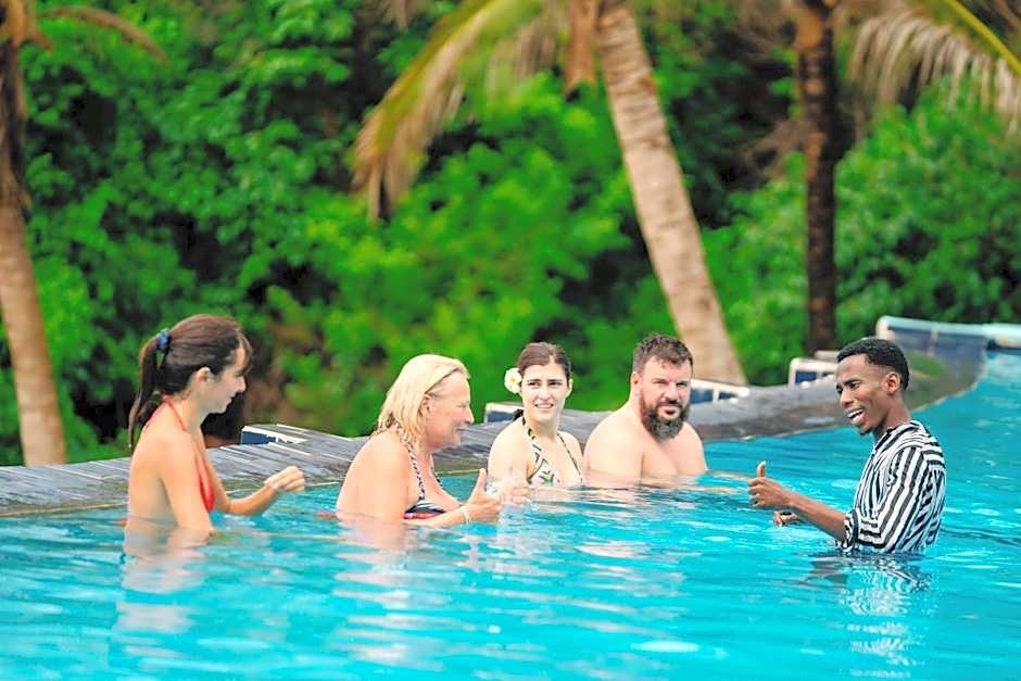 Pearl Beach by Sansi