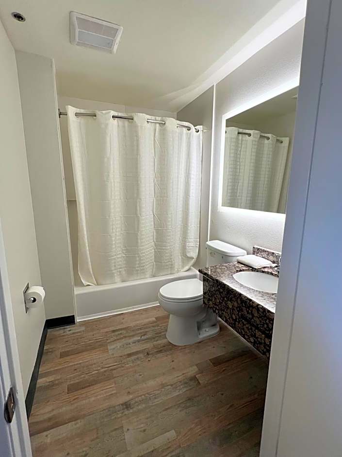 Cloud 9 Inn LAX