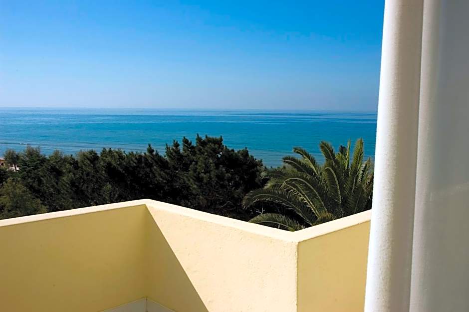 Hotel La Playa