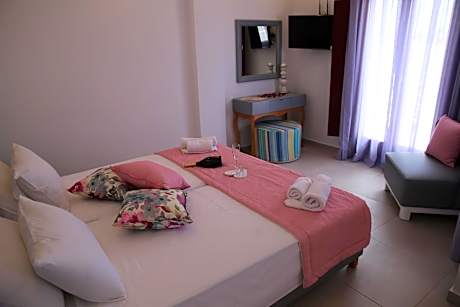 Senior Suite with Hot Tub