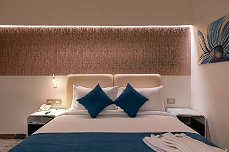 King Room with Pool View