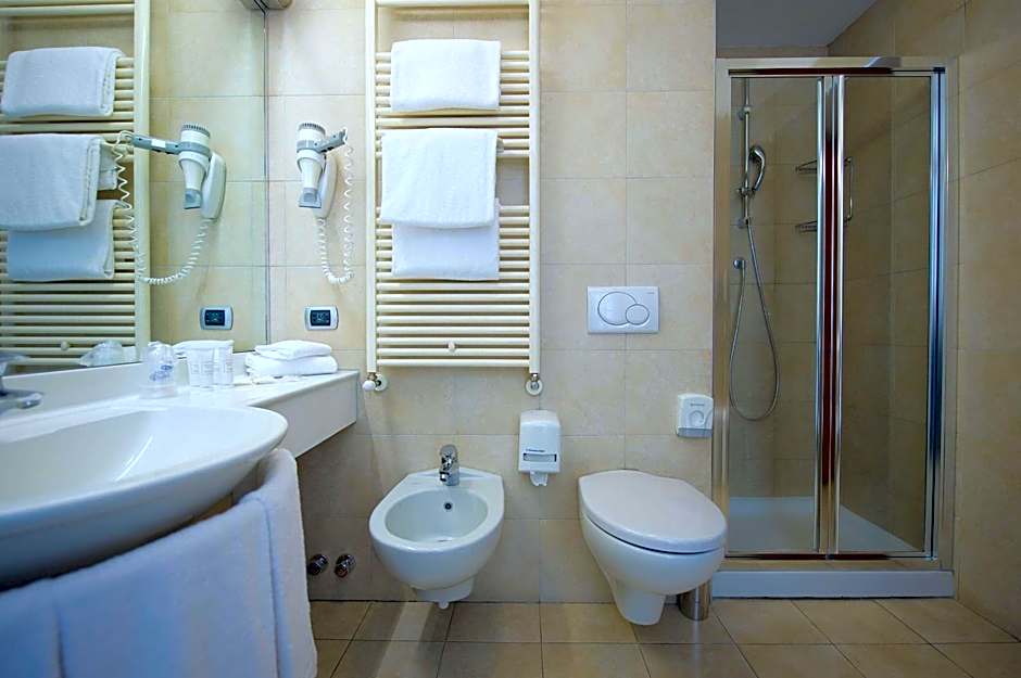 Best Western Crystal Palace Hotel