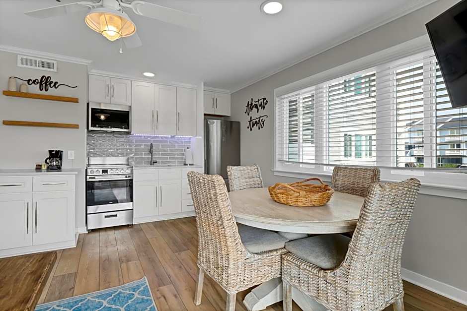 Sandpeddler Inn and Suites