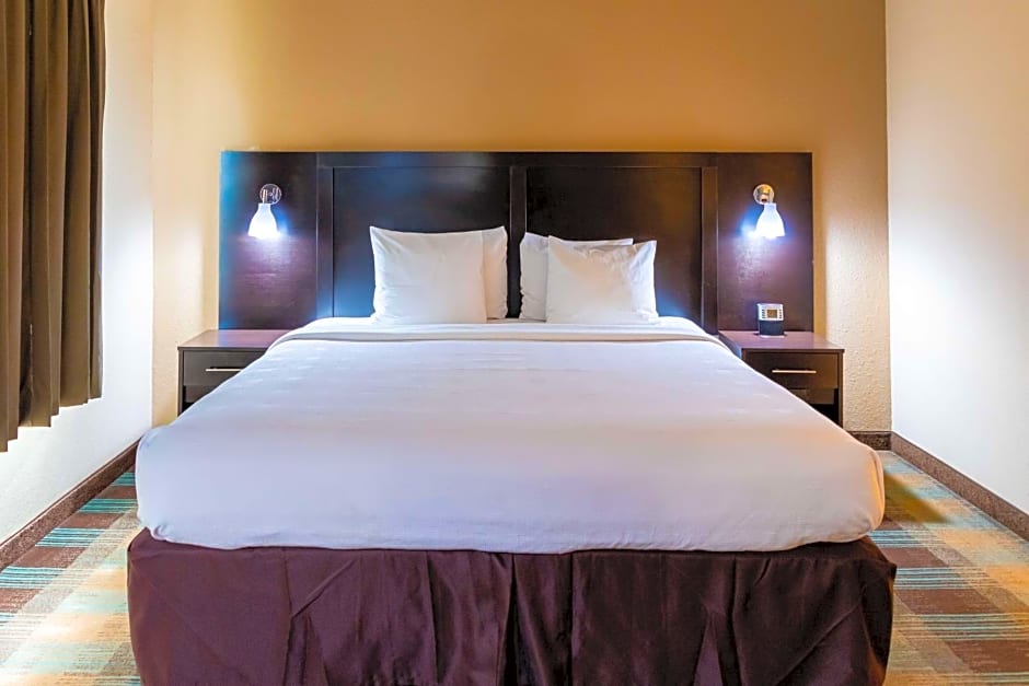 Best Western Plus North Savannah