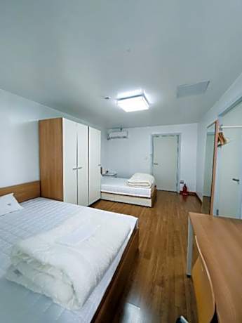 Large Single Room