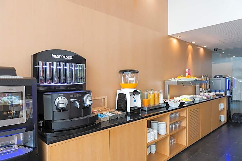 Atenea Port Barcelona Mataro