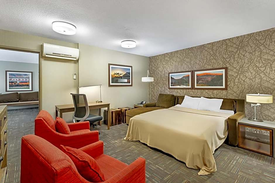 Best Western Plus Cottontree Inn