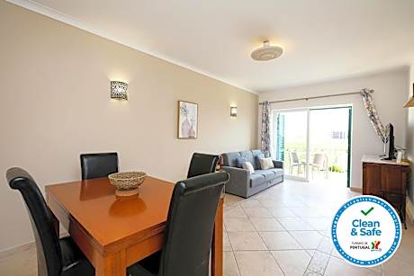 B76 - Piedade Apartment in Lagos