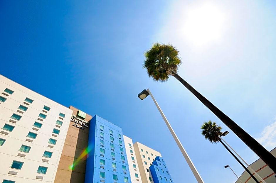 Holiday Inn Express & Suites Toluca Zona Aeropuerto By IHG