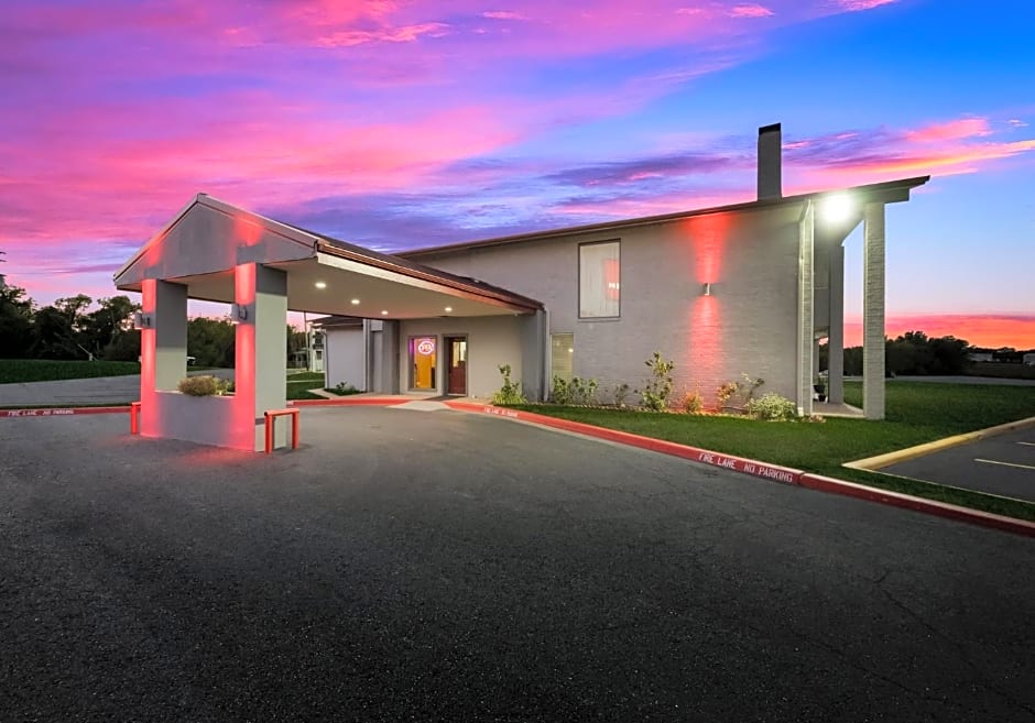 Red Roof Inn Madisonville