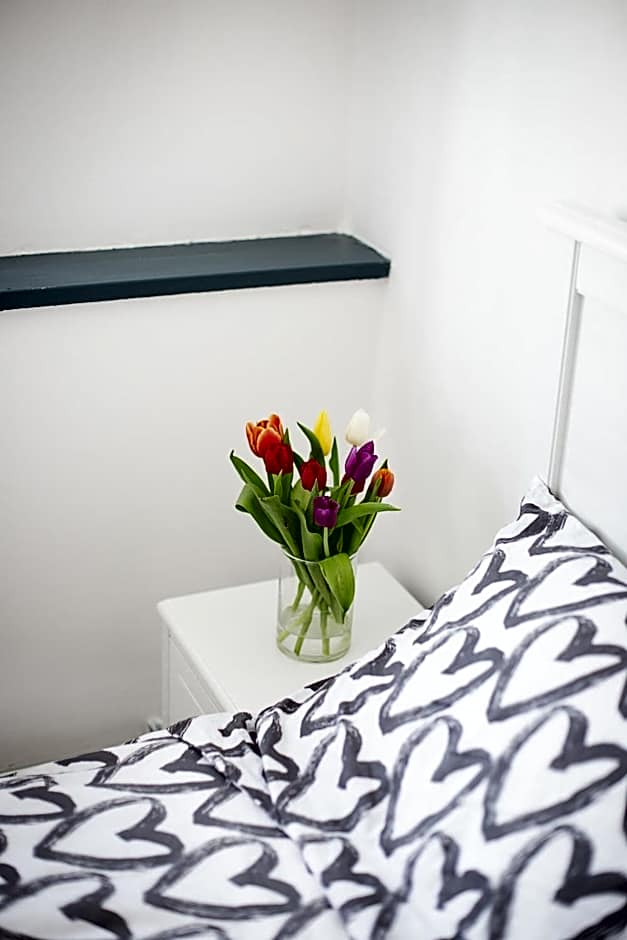 Bed and Wine Nonsolovino