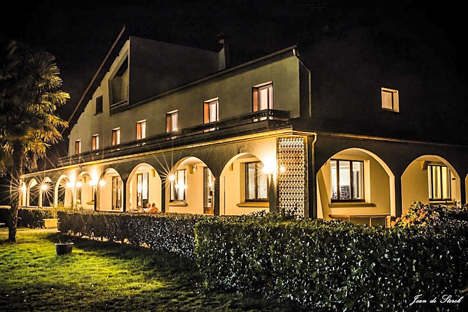 Logis Hotel Le pont d'Arcole