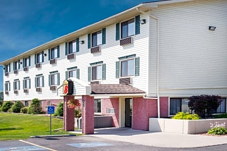 Super 8 by Wyndham Massena NY