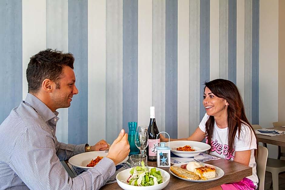 Alexandra BB & Brunch - Beach Front - Healthy XXL Breakfast & Brunch until 12 30 - parking included