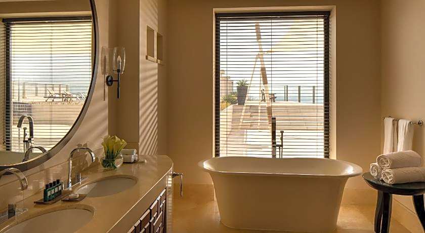 Sofitel Bahrain Zallaq Thalassa Sea And Spa Hotel