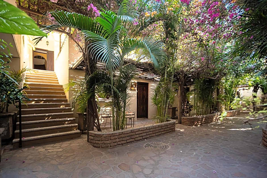 Posada de las Flores La Paz