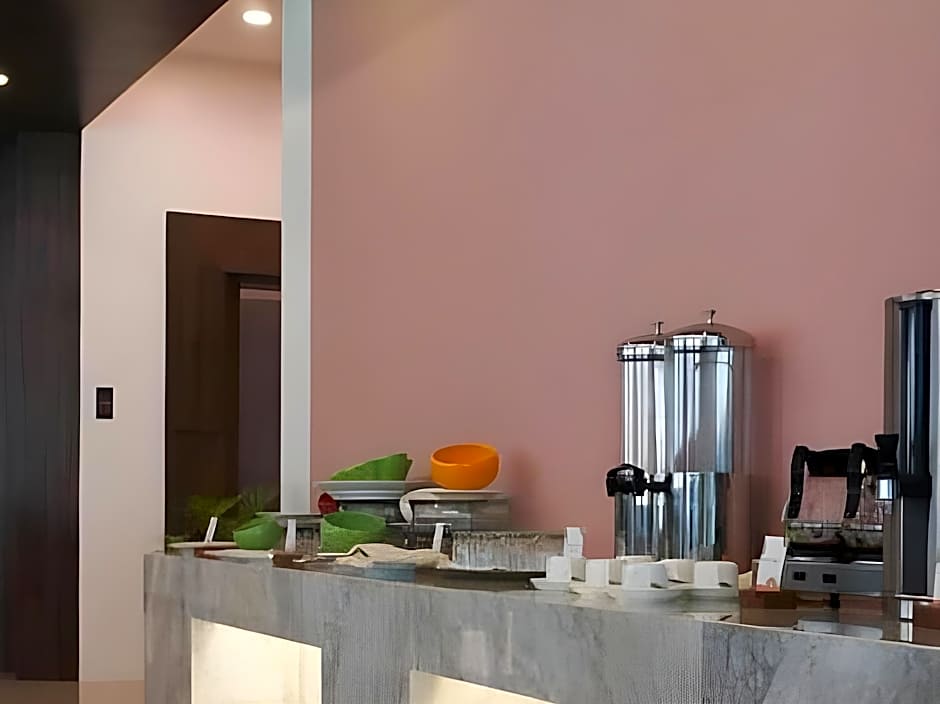 Wyne Hotel