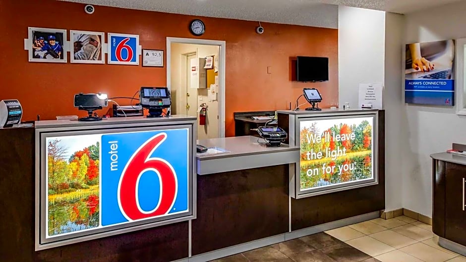 Motel 6 Greensboro, NC - Airport