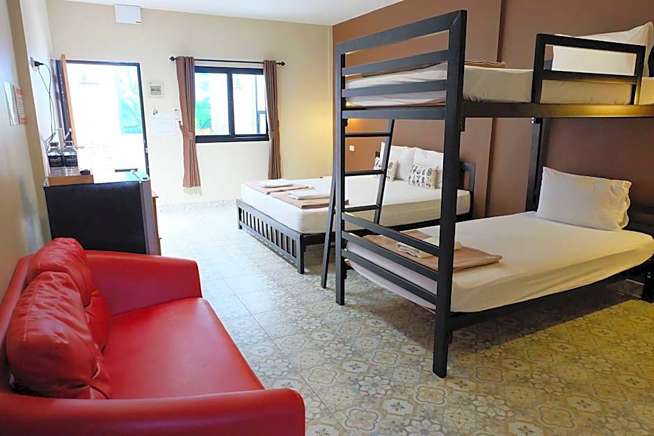 Warm Well Hotel