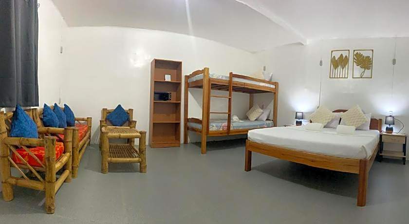 A&C Aquino Guesthouse