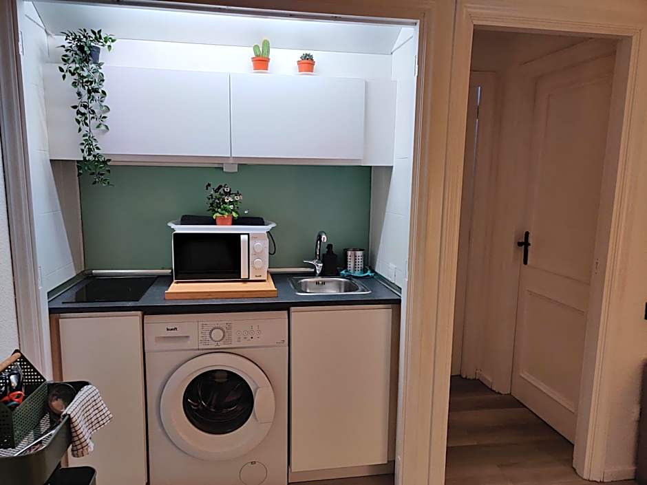 Luxury Apartment with pool view