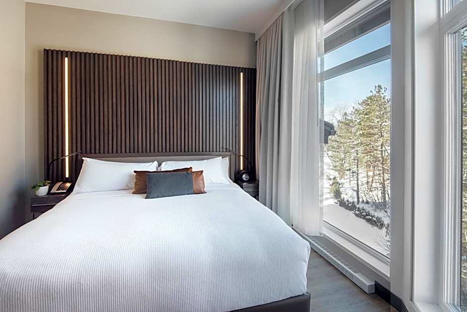 Entourage sur-le-Lac