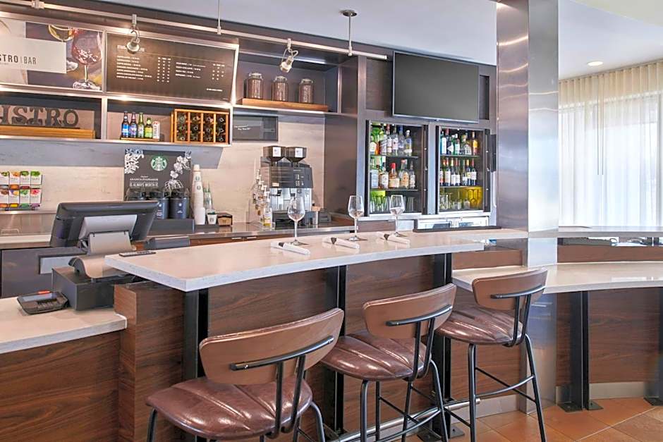 Courtyard By Marriott Detroit Livonia